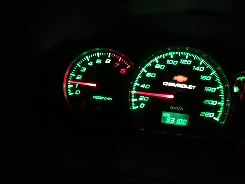 93100 км для машины 2009 года выпуска — Chevrolet Lacetti 5D