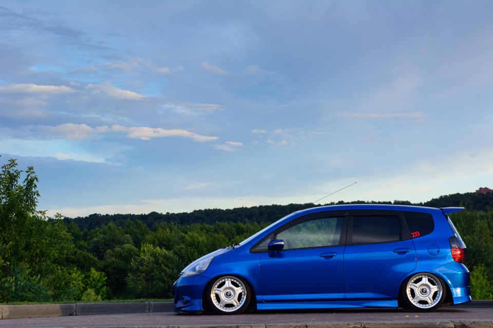 Honda Jazz 2002 stance