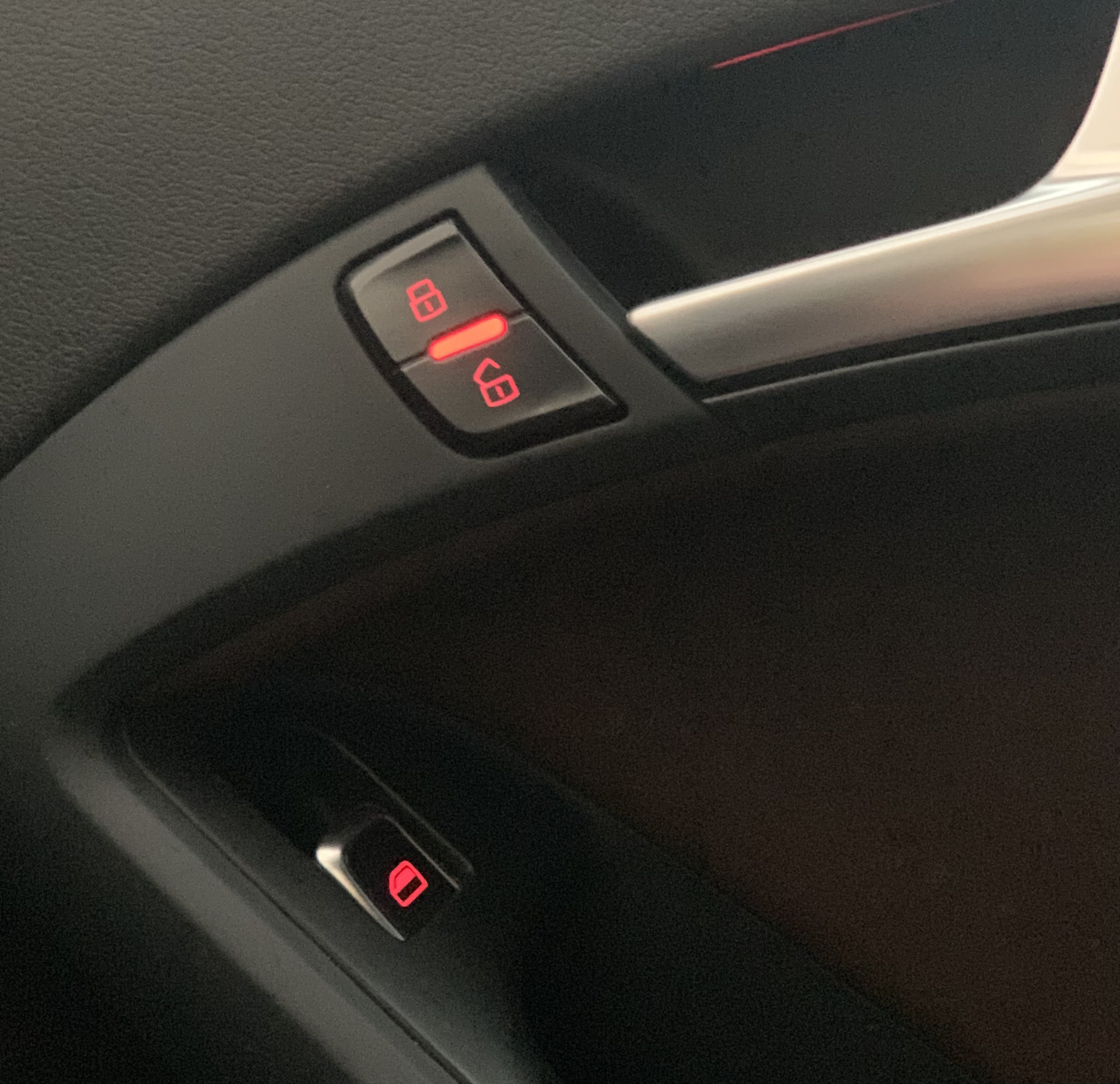 Кнопки управления электро сидением Ауди. Jaecoo j 7 память сидений. Установка памяти сидений Audi a5 8t. Кнопка память сидений Ауди а6 с7 фото.