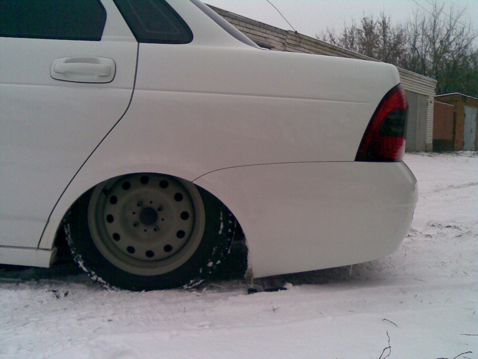 На штампах! — Lada Приора седан, 1,6 л, 2012 года | стайлинг | DRIVE2