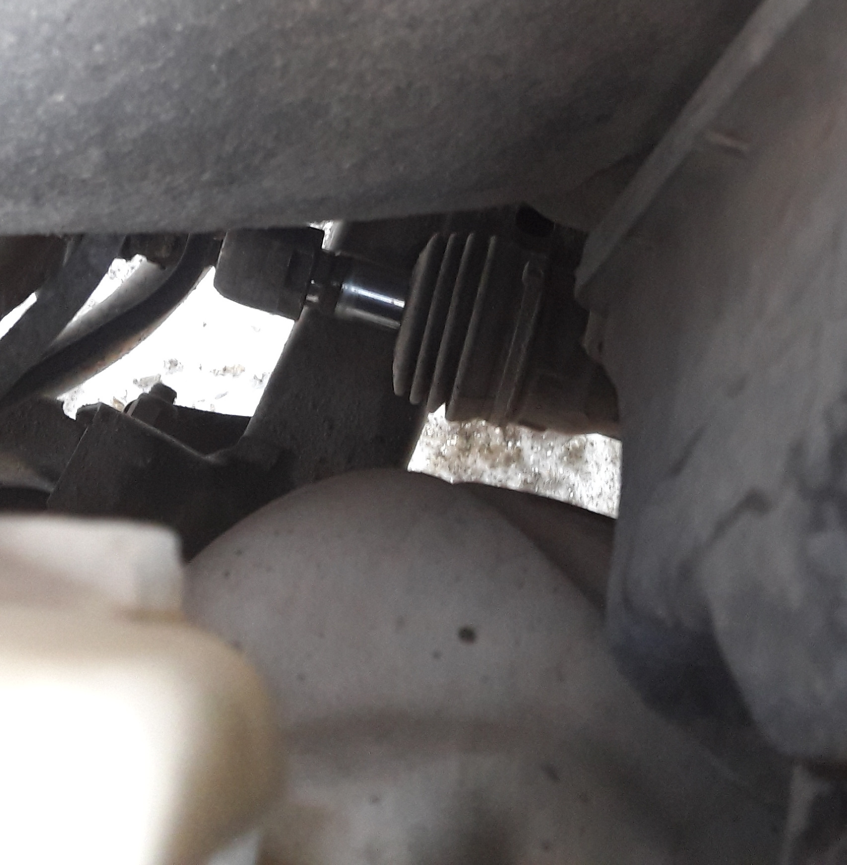 Расходники — Renault Logan (1G), 1,6 л, 2011 года | запчасти | DRIVE2