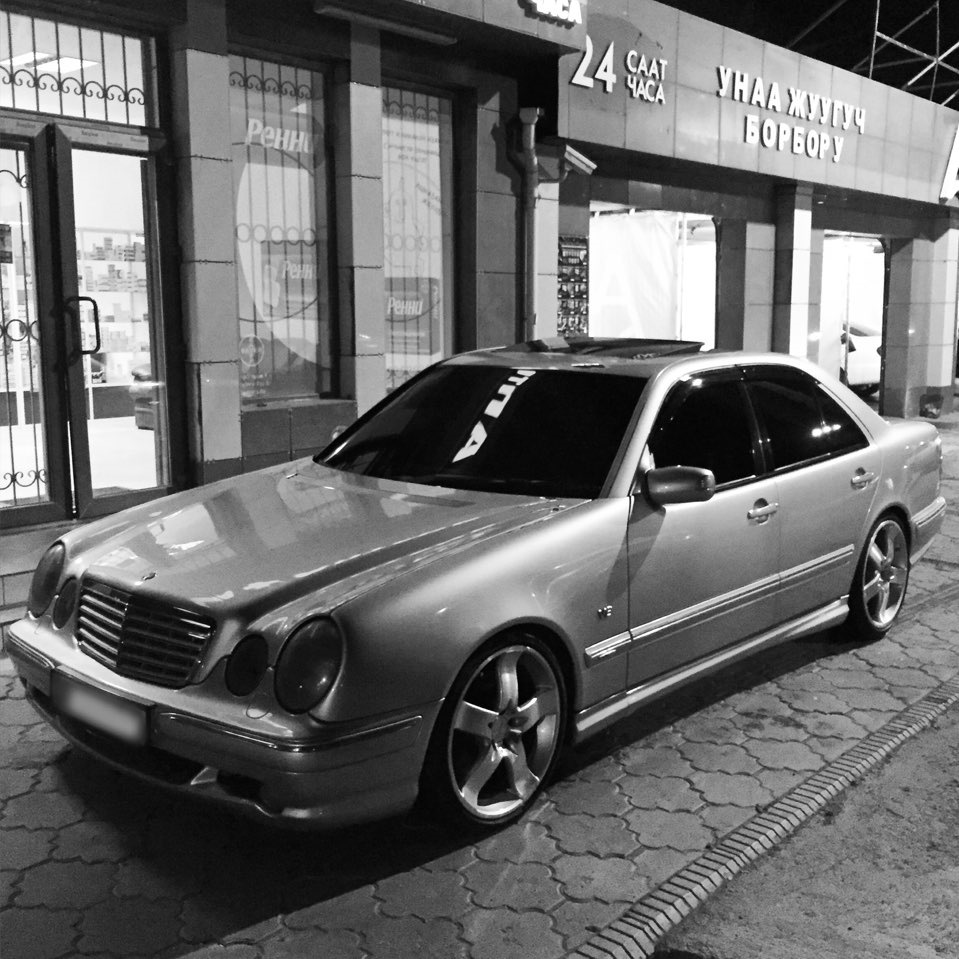 Mercedes e55 amg w210. Mercedes Benz w210 e55. Мерседес w210 AMG. Мерседес 210. W210 e55 AMG.