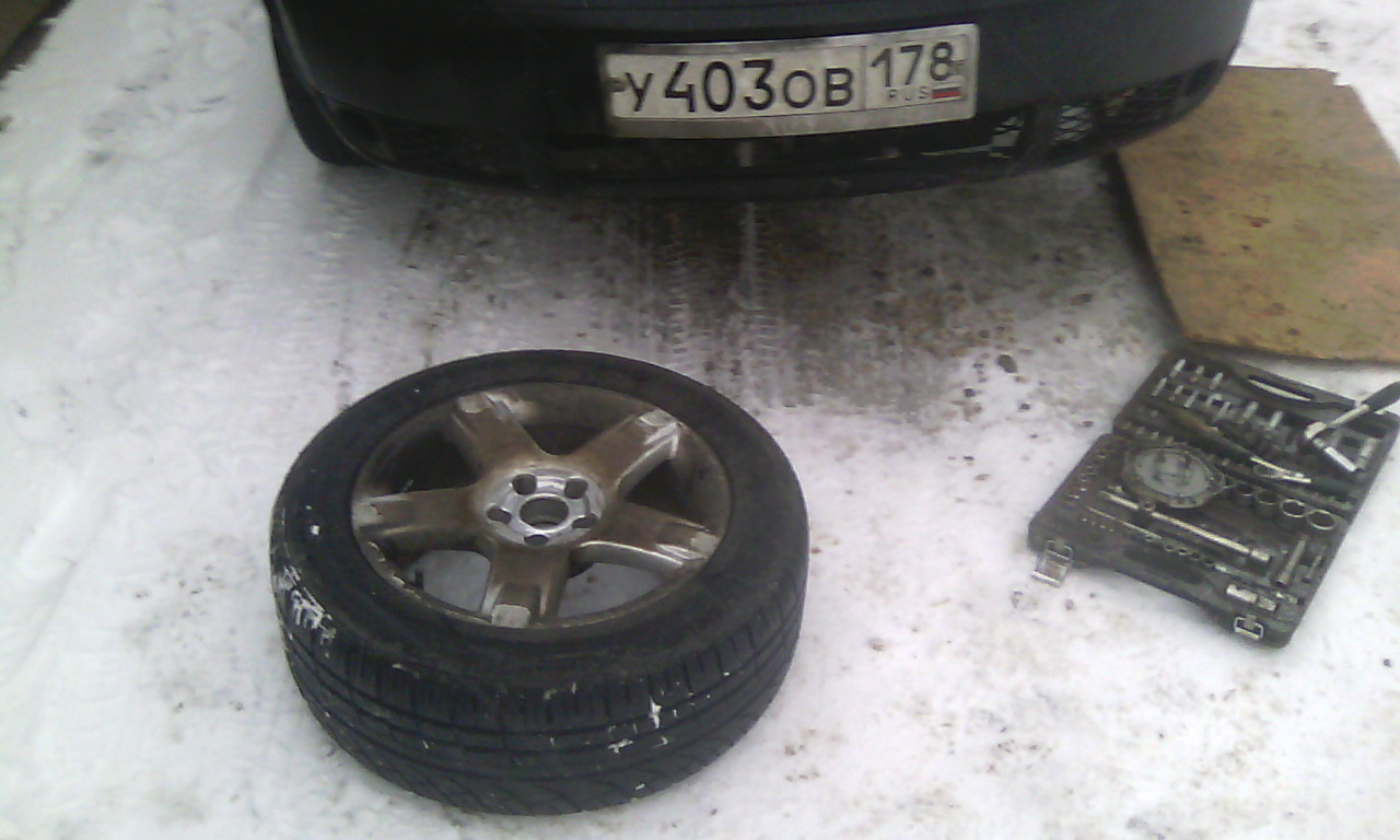 Починка аварийки, снятие бачка омывателя, покупка зимней резины — Audi ...