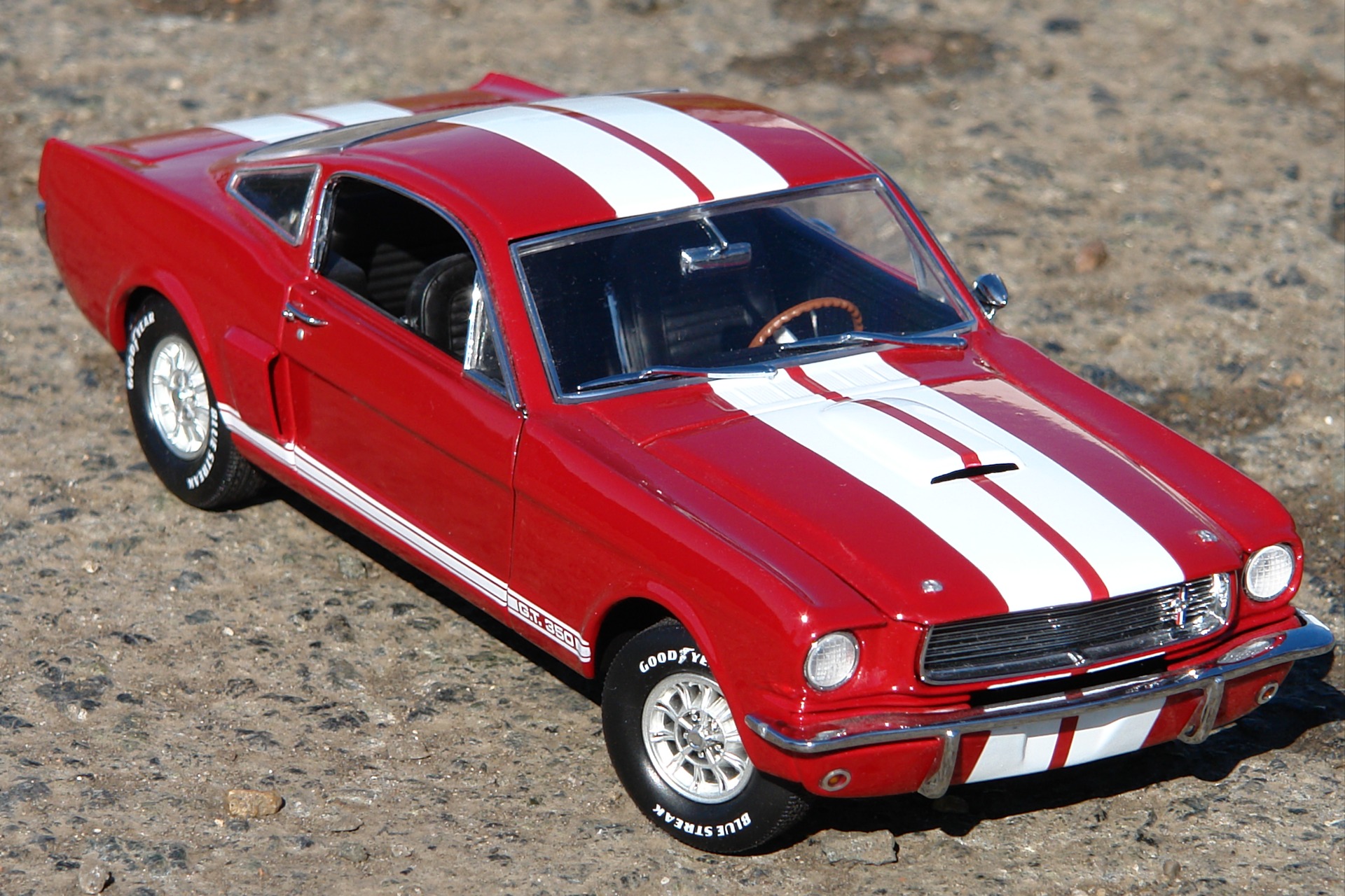 Ford mustang drive2