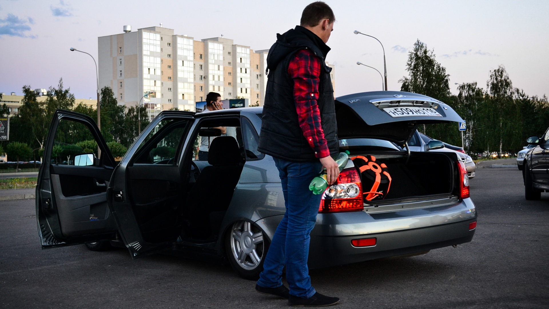 Слушать ладу приору песня. Приора для трека.