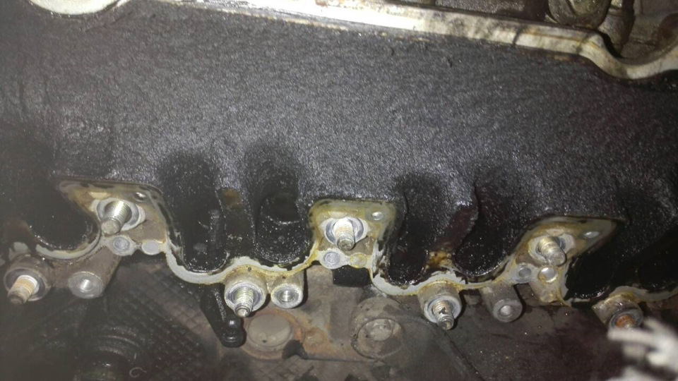 Демонтаж вихревых заслонок и чистка впускного коллектора — Opel Vectra ...