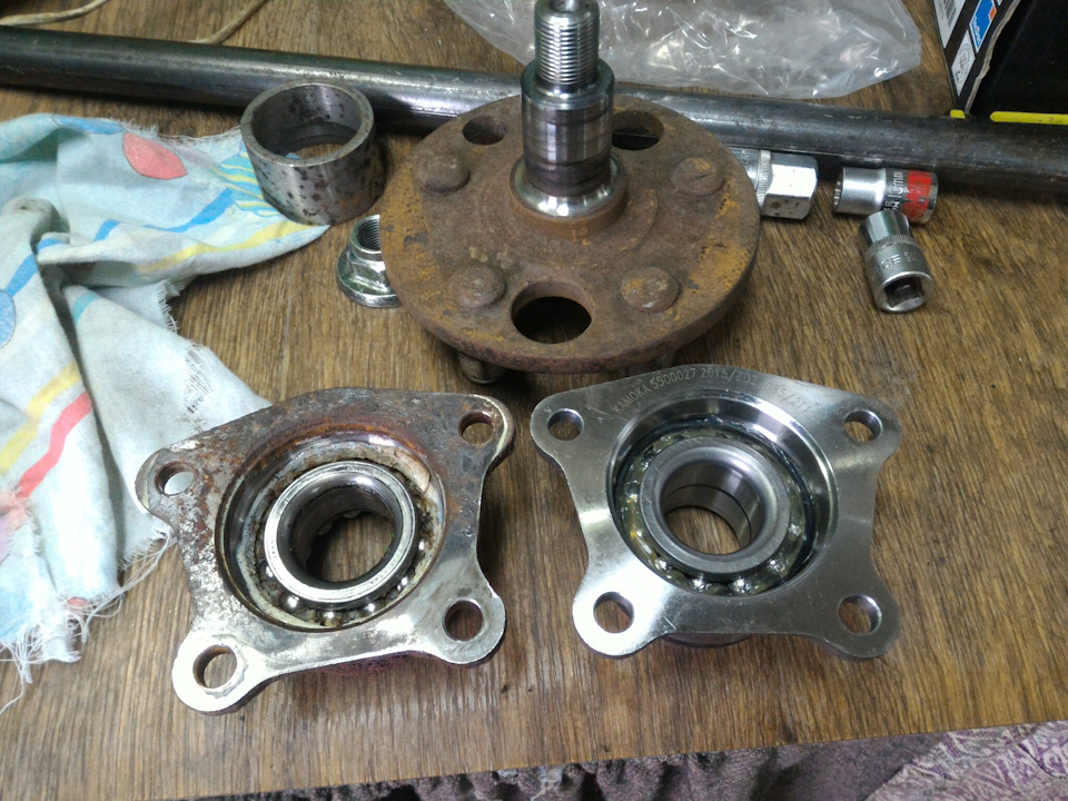 Замена стойки и подшипника задней ступицы — Toyota Carina ED (3G), 2 л ...