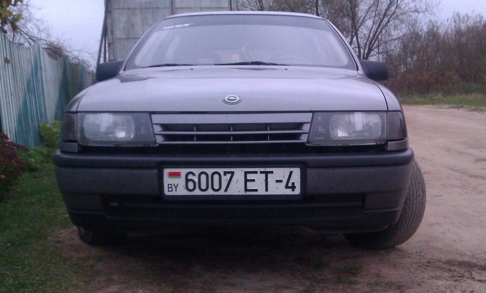 отражатели фар в чёрный. итог — Opel Vectra A, 1,6 л, 1989 года ...