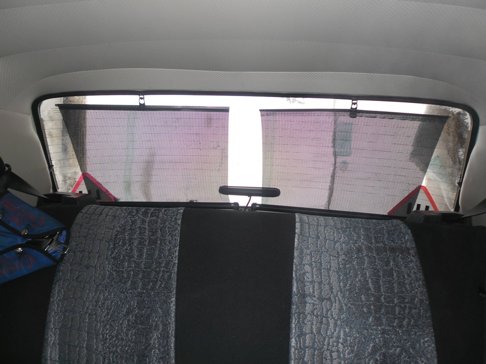 Задняя шторка ваз. Шторка на заднее стекло ВАЗ 2107. Шторка заднего стекла ВАЗ 2107. Задняя шторка на ВАЗ 2107. Шторка заднего стекла ВАЗ 2106.