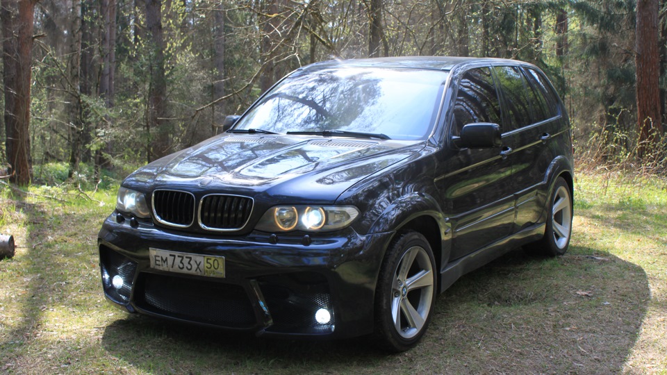 черный bmw x5