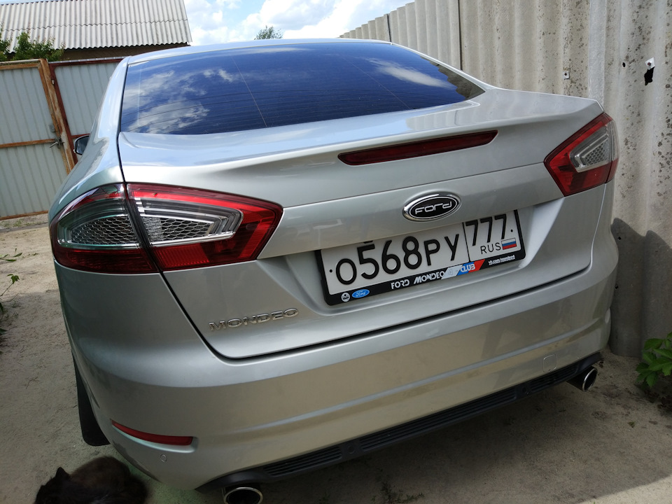 Черная эмблема Ford — Ford Mondeo IV, 2 л, 2011 года | стайлинг | DRIVE2