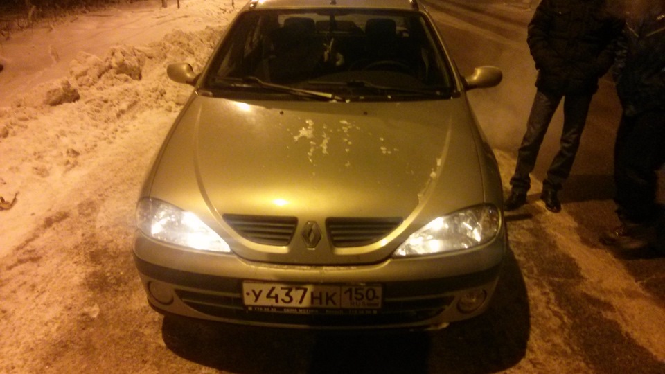 нужны линзованные фары — Renault Megane I, 1,4 л, 2002 года | стайлинг ...