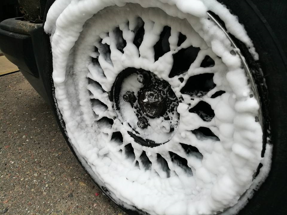 Средство для чистки дисков и чистка — Mercedes-Benz E-Class (W124), 3 л ...