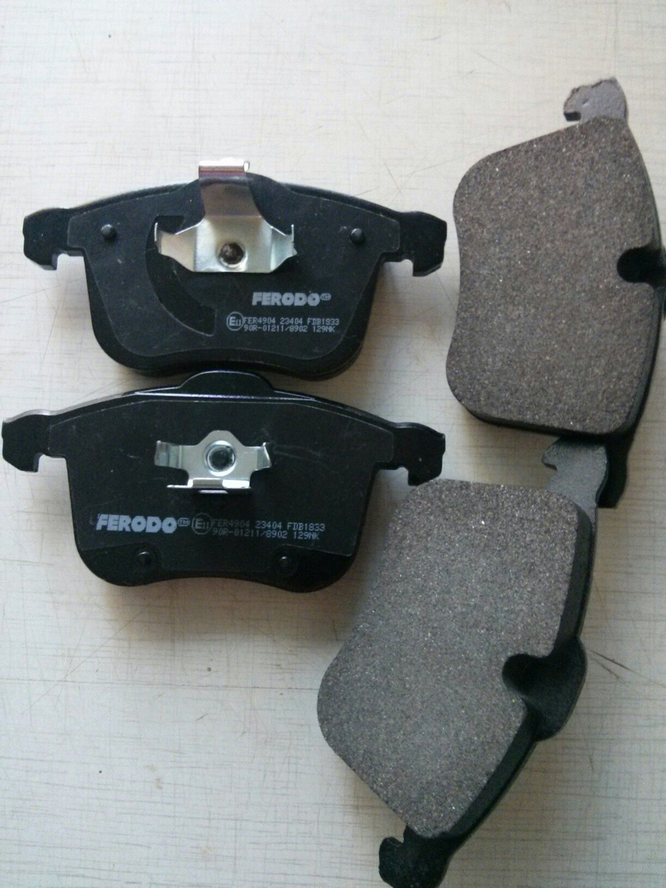 Jurid/bendix571336j. Saab 93 aero колодки. Сааб 9,5 замена передних колодок. Колодки задние сааб 9-5. Тормозные колодки сааб 95 задние.