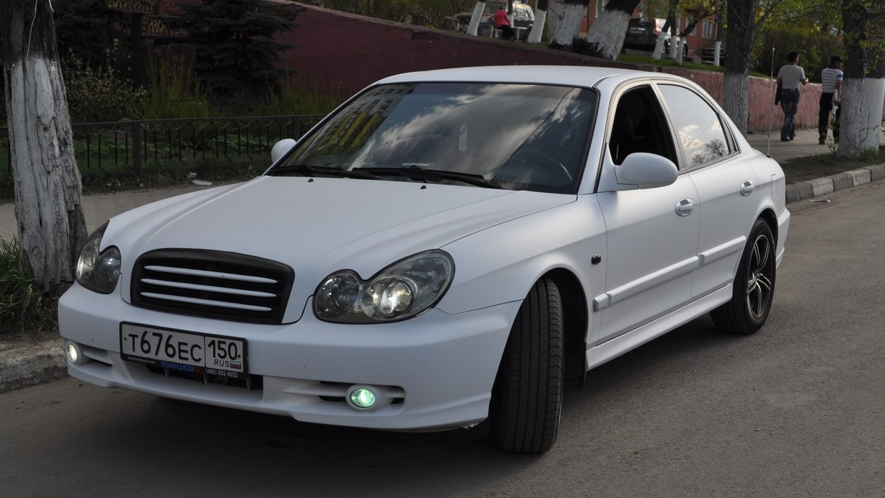 Hyundai Sonata IV (EF) 2.0 бензиновый 2005 | Белый мат) на DRIVE2