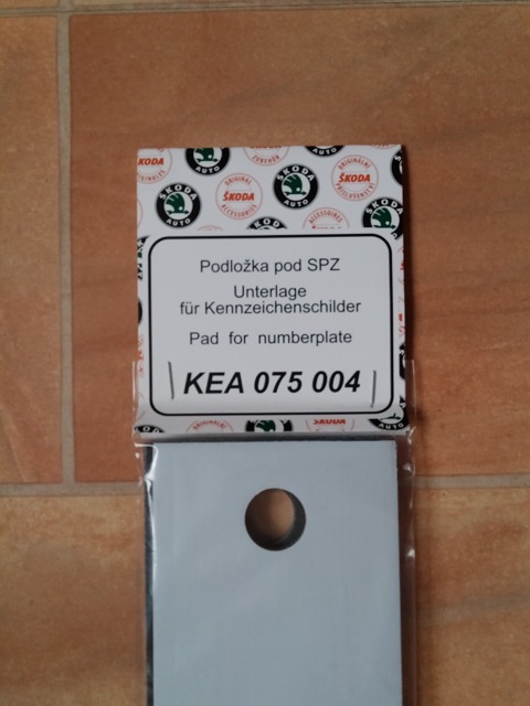 KEA075004 Опора номерного знака (наклейки под рамку номеров для ...