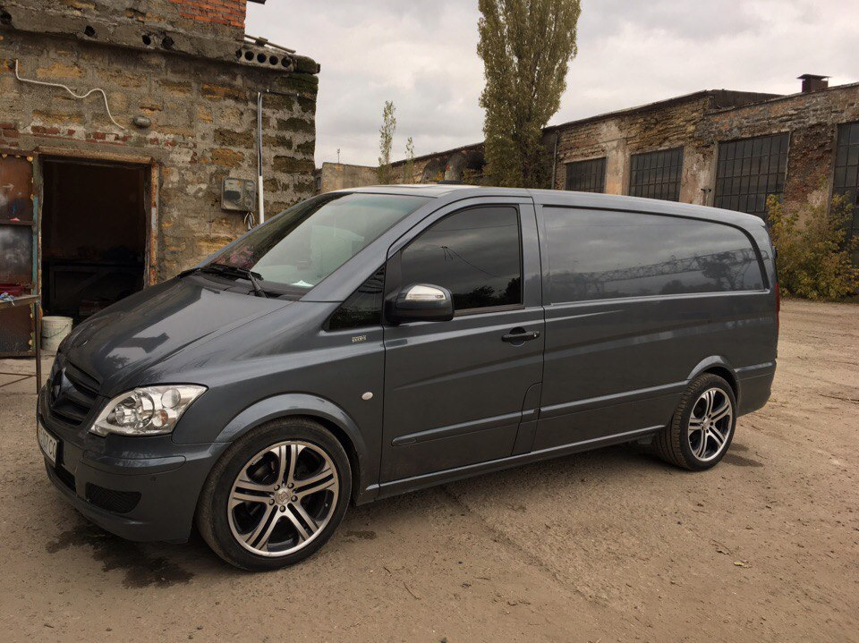 Vito диски. Мерседес Вито 639. Вито 639 Брабус. Диски на Вито 639. Mercedes Vito 19 колеса.