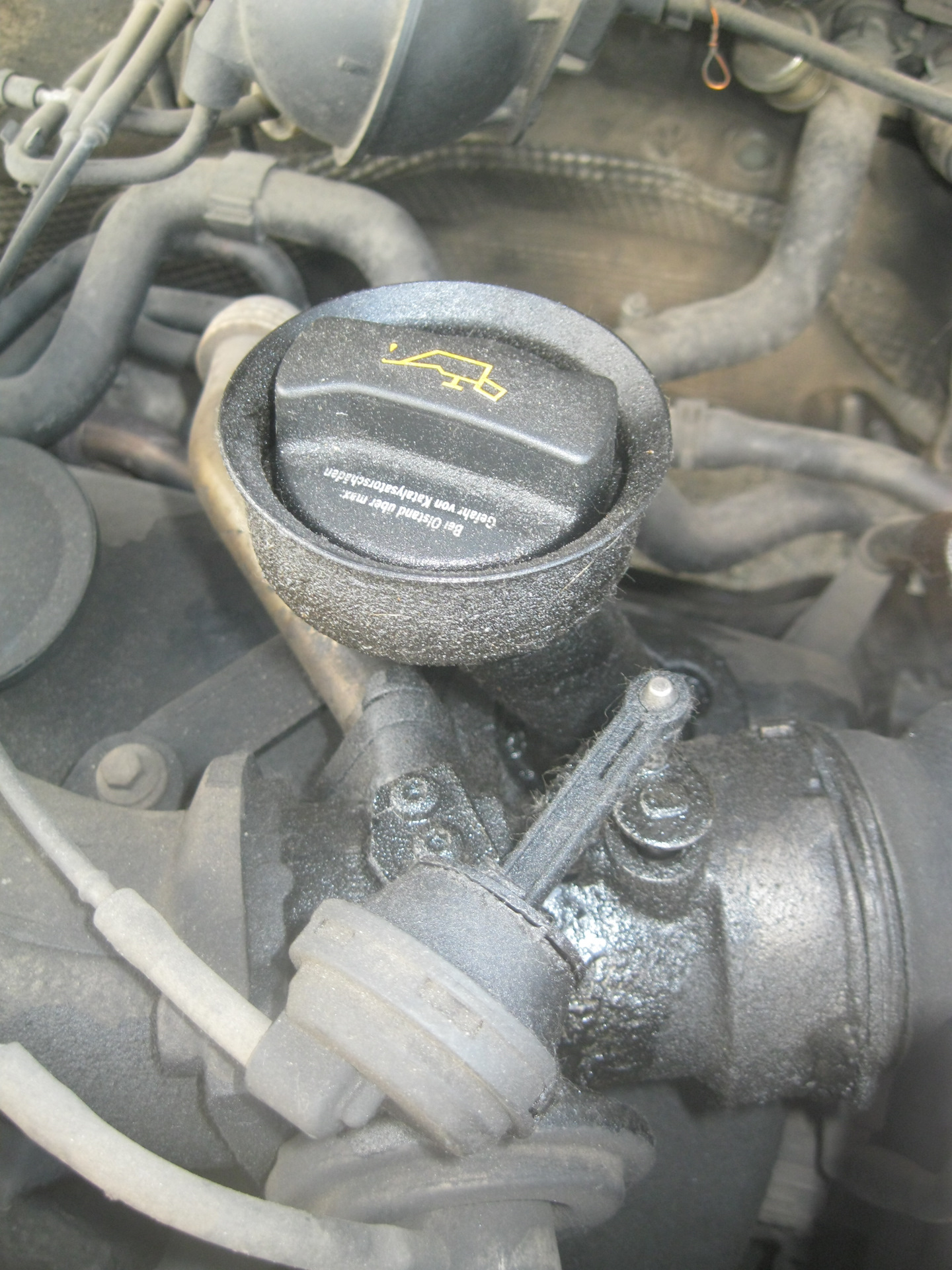 Расход масла и периодический стук в воздушном фильтре — Volkswagen ...