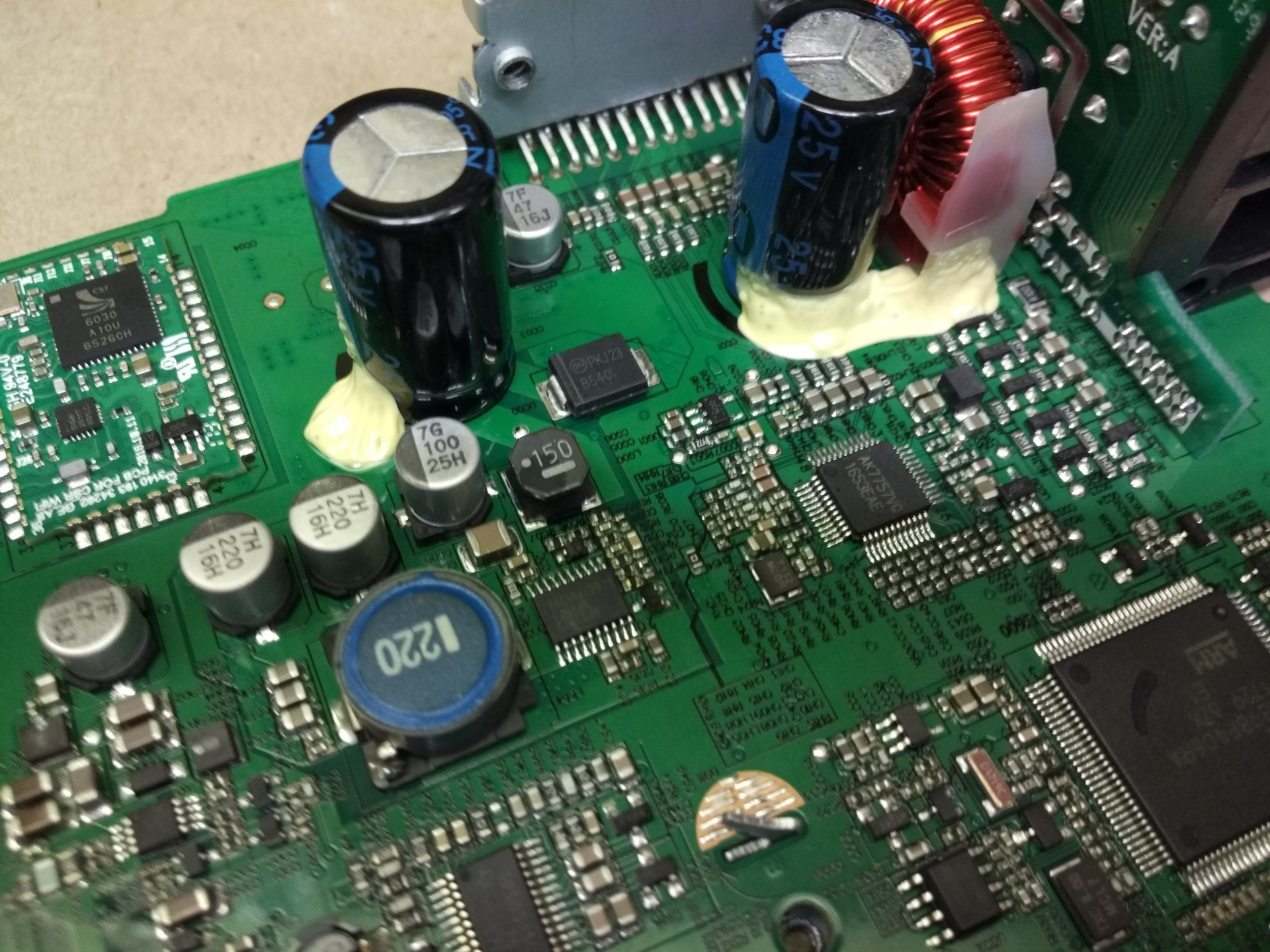 микросхема усилителя магнитолы. заменить микросхему. Lp5300 микросхема заменыишни. заменить микросхему. замена микросхем.