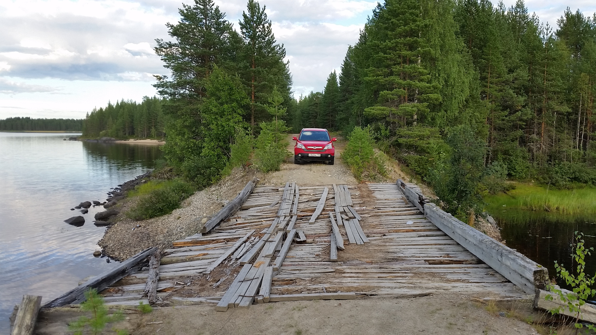 Погода ледмозеро муезерский. Кимоваара Карелия. Юшкозеро Карелия озеро. Поселок Лендеры Карелия. Тикша озеро Лоухский район.