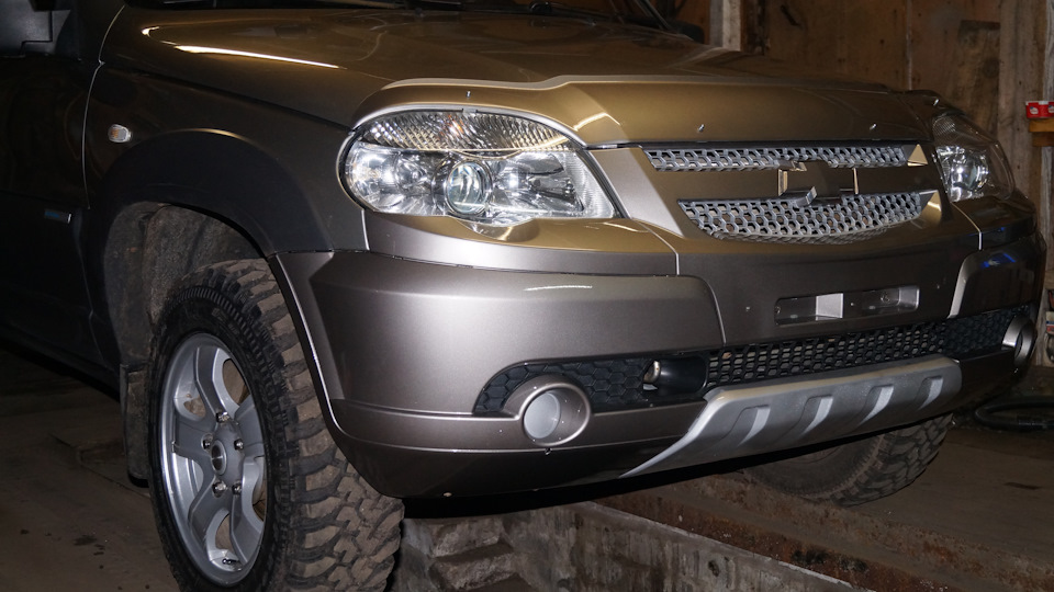 Chevrolet Niva Тёмная Лошадка