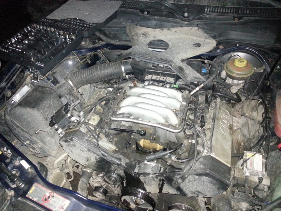 Замена насоса гидроусилителя — Audi A6 (C4), 2,6 л, 1995 года | своими ...