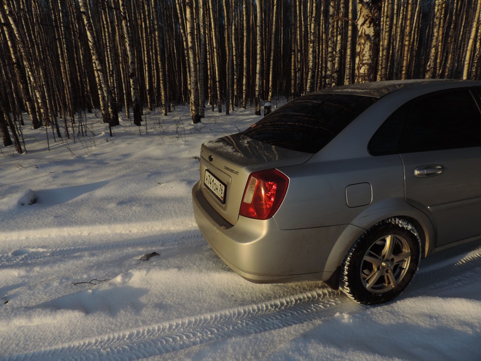 Chevrolet Lacetti седан зимой