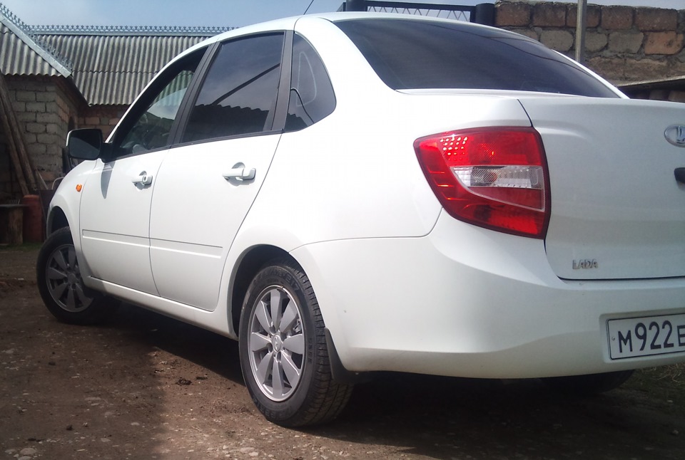 Бмв 116 и зад. P h l 1 1. Рено логан 1 рестайлинг зад. P h l 1 1. P h l 1 1.