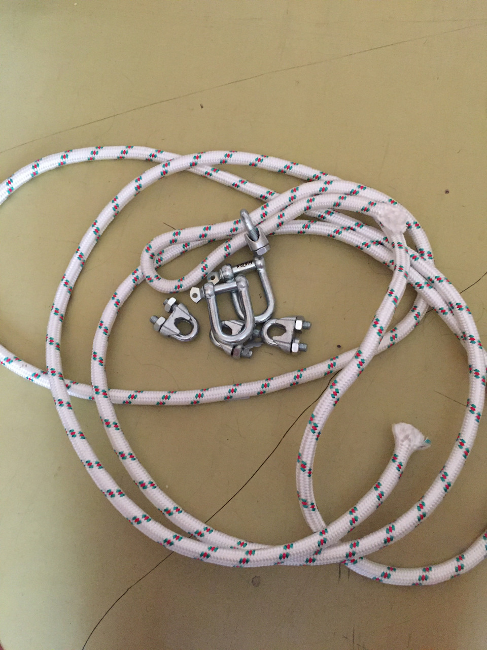 Буксировочный трос за 5 минут "СереBRO" — Lada Приора седан, 1,6 л ...