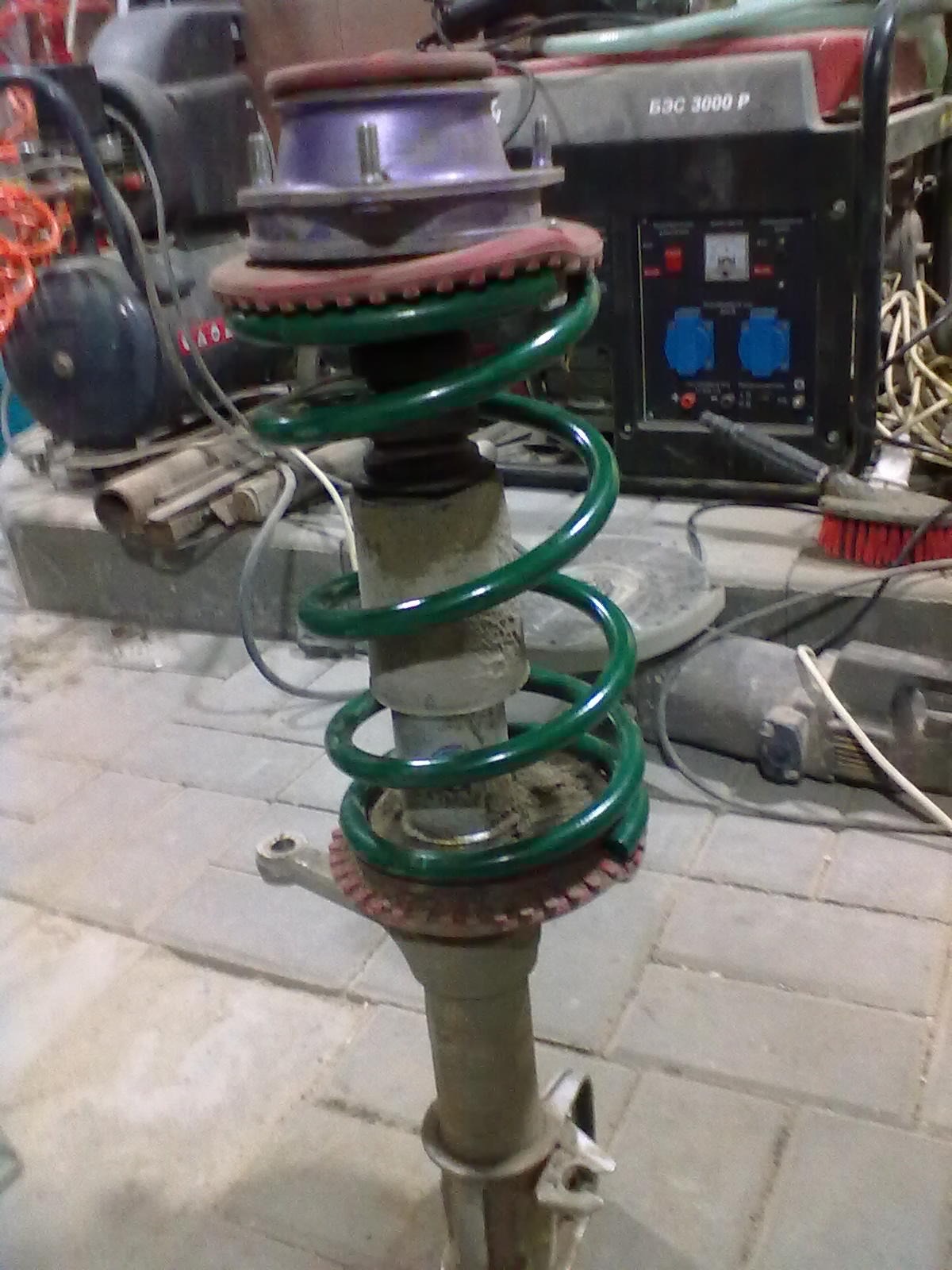 лопнула пружина передней стойки