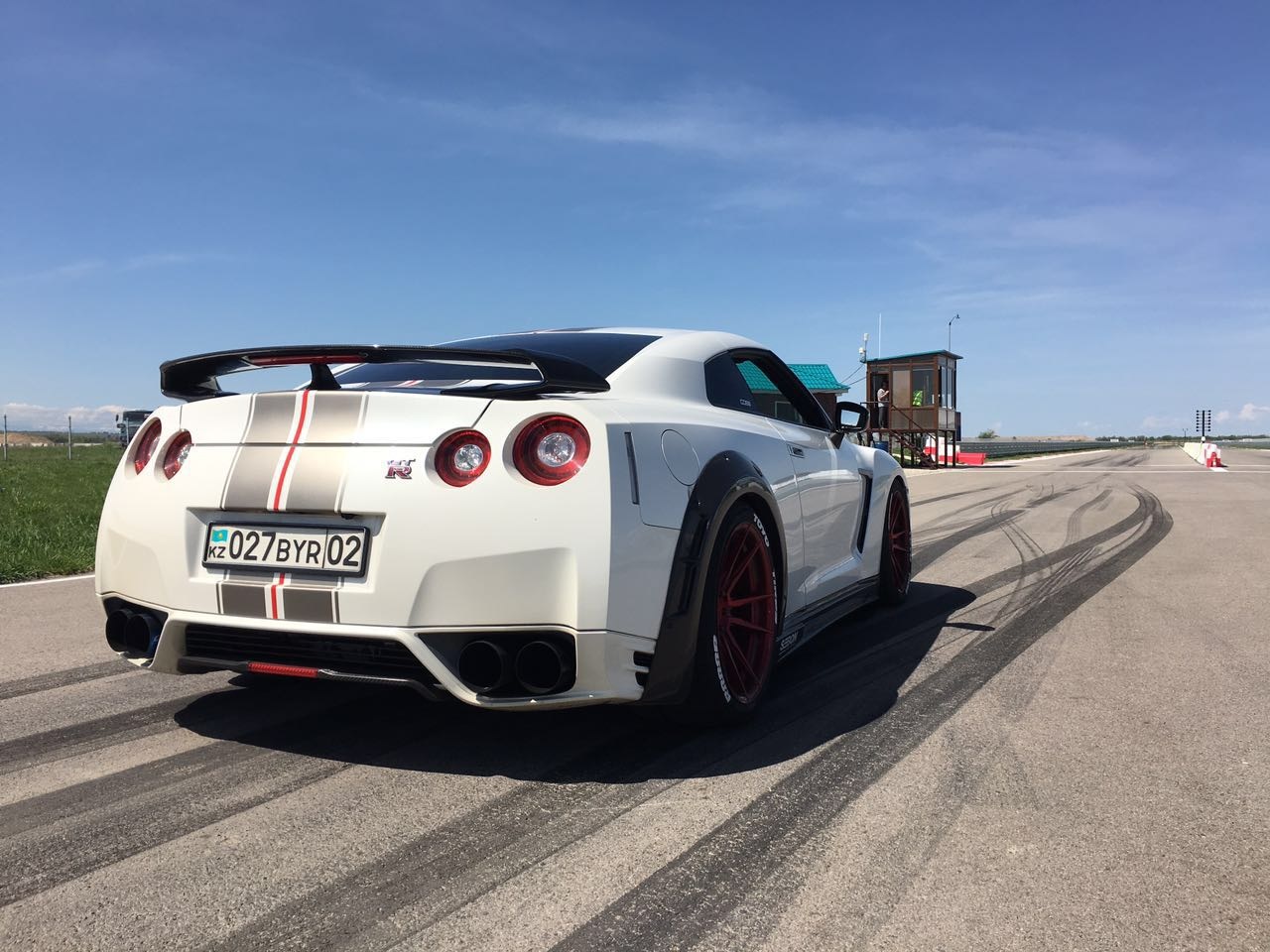 Gtr 4 limited edition. Хонда ГТР 35. Nissan GTR r35 на дисках Toyo tayres. GTR 35 Анапа. GTR 362.