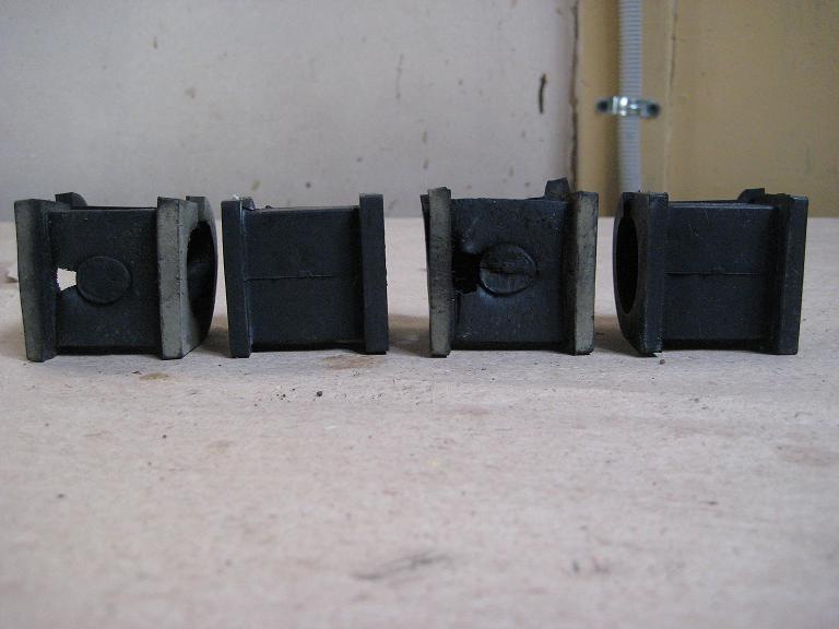 Замена всех резинок на стабилизаторе + косточки стабилизатора ...