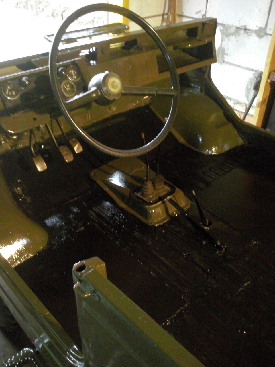 красить пылесосом… Можно! — ЛуАЗ 969, 1,2 л, 1977 года | фотография ...