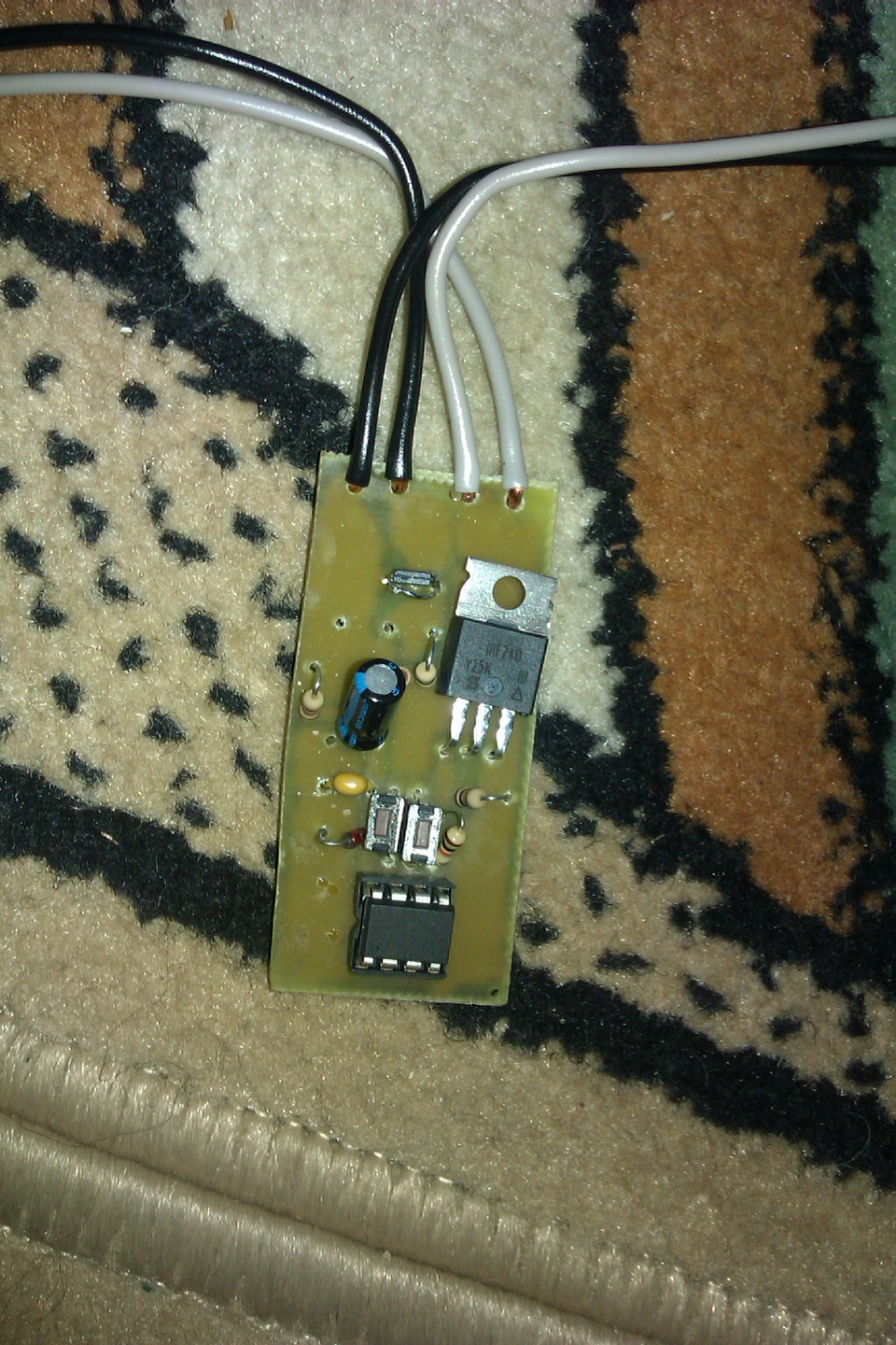 Моргающий центральный стоп сигнал — Lada Приора седан, 1,6 л, 2008 года ...