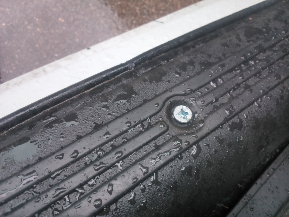 такие саморезы — Lada Granta