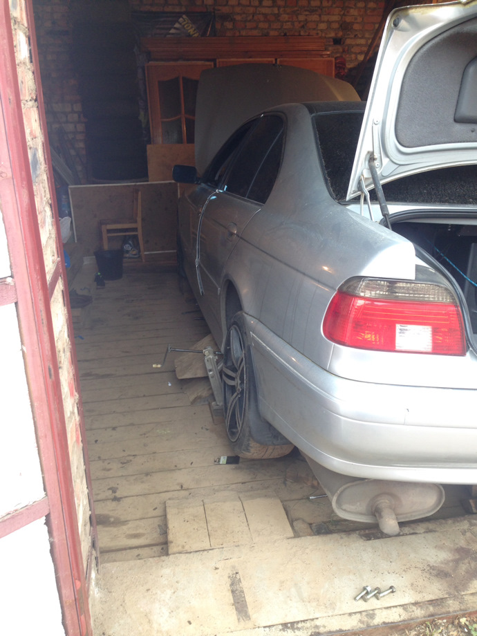 Фото в бортжурнале BMW 5 series (E39)