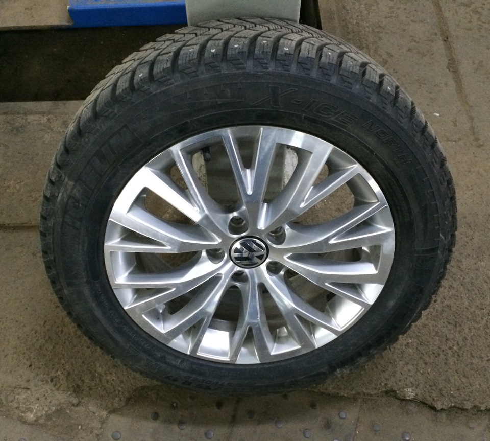 Зимние тапки! — Volkswagen Tiguan (1G), 2 л, 2012 года | колёсные диски ...