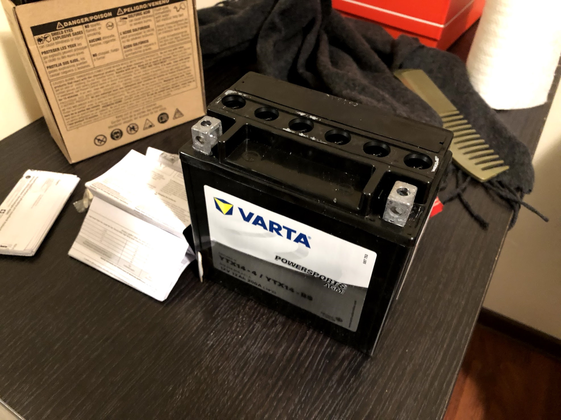 Заменил резервный АКБ — Mercedes-Benz GLK-Class (X204), 2,2 л, 2013 ...