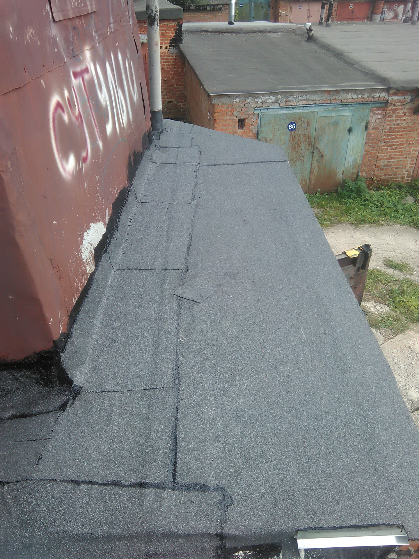 Гидроизоляция стены гаража снаружи в земле