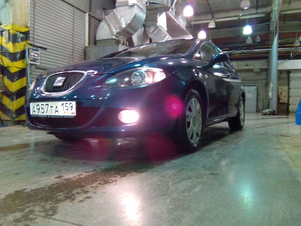Поменял противотуманки на туманки диодные от туарега — SEAT Leon (Mk II ...