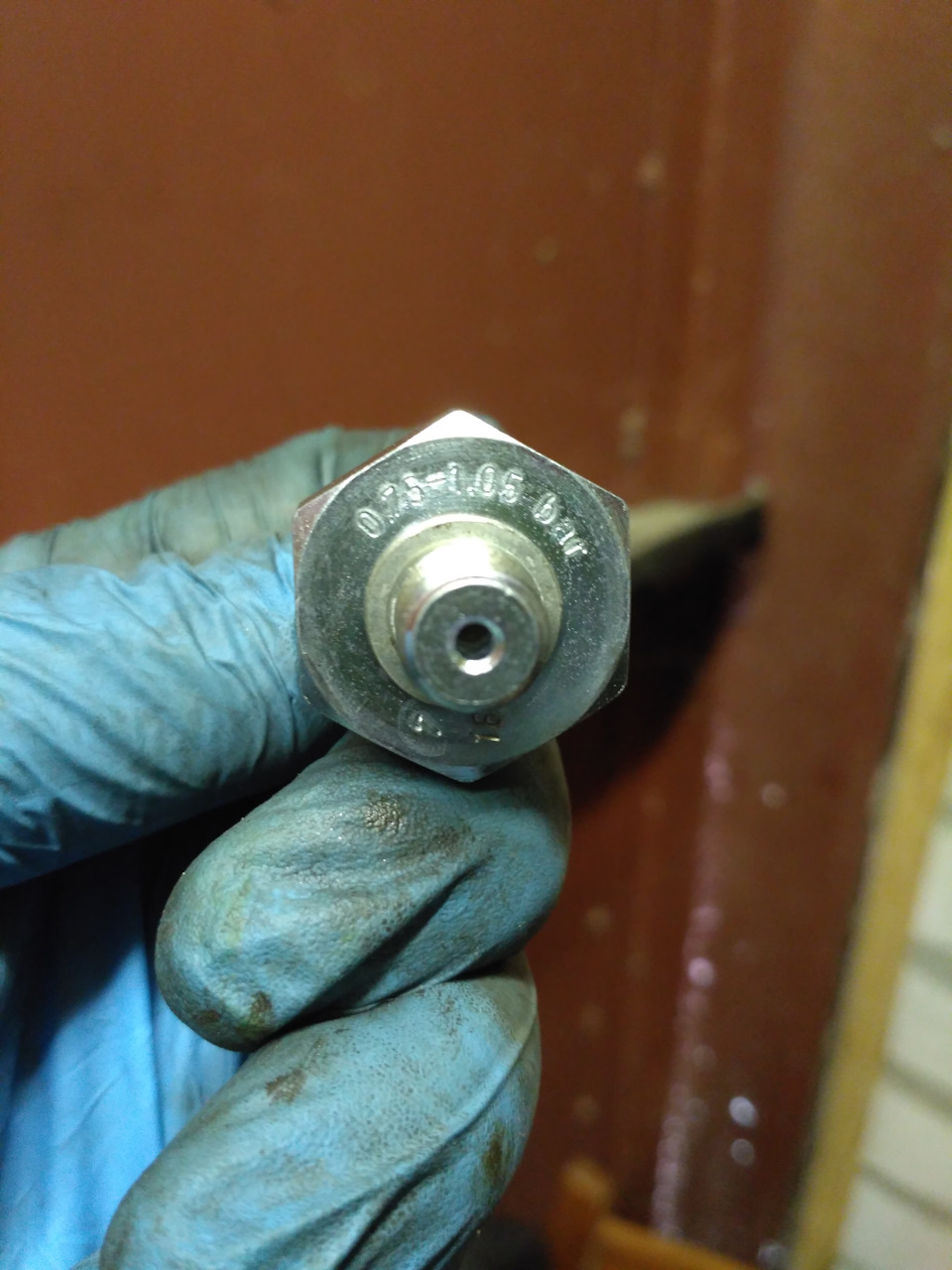 Febi 08444 — Значения давления, кто подскажет почему диапазон? — Renault Laguna II. Запчасти на фото: 08444