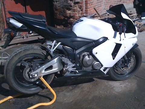 Honda cbr600rr drive2