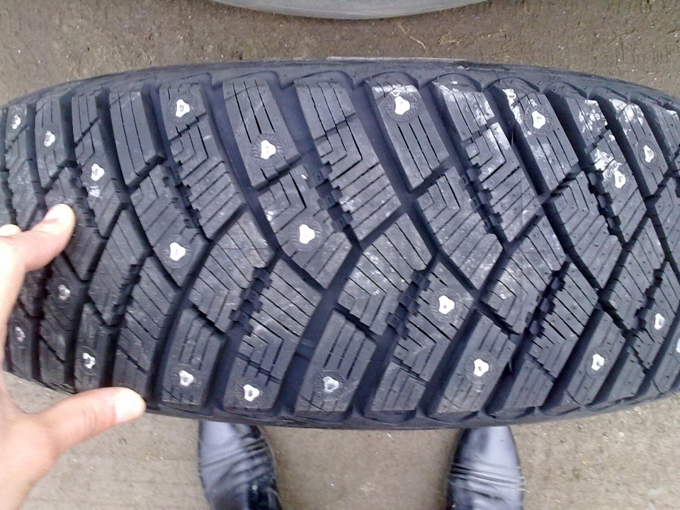 255 45 r20 зимние шипованные. Goodyear ULTRAGRIP Ice Arctic. Гудиер ультра грип айс Арктик шип. Резина всесезонная Goodyear r15 Ice Grip. Гудиер ультра грип айс Арктик глубина протектора.