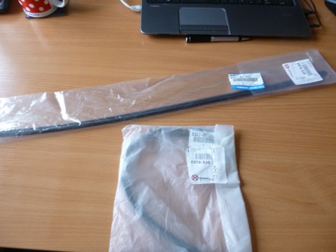 EG2167333 РЕЗИНКА / RUBBER, BLADE-FRONT Mazda | Запчасти на DRIVE2