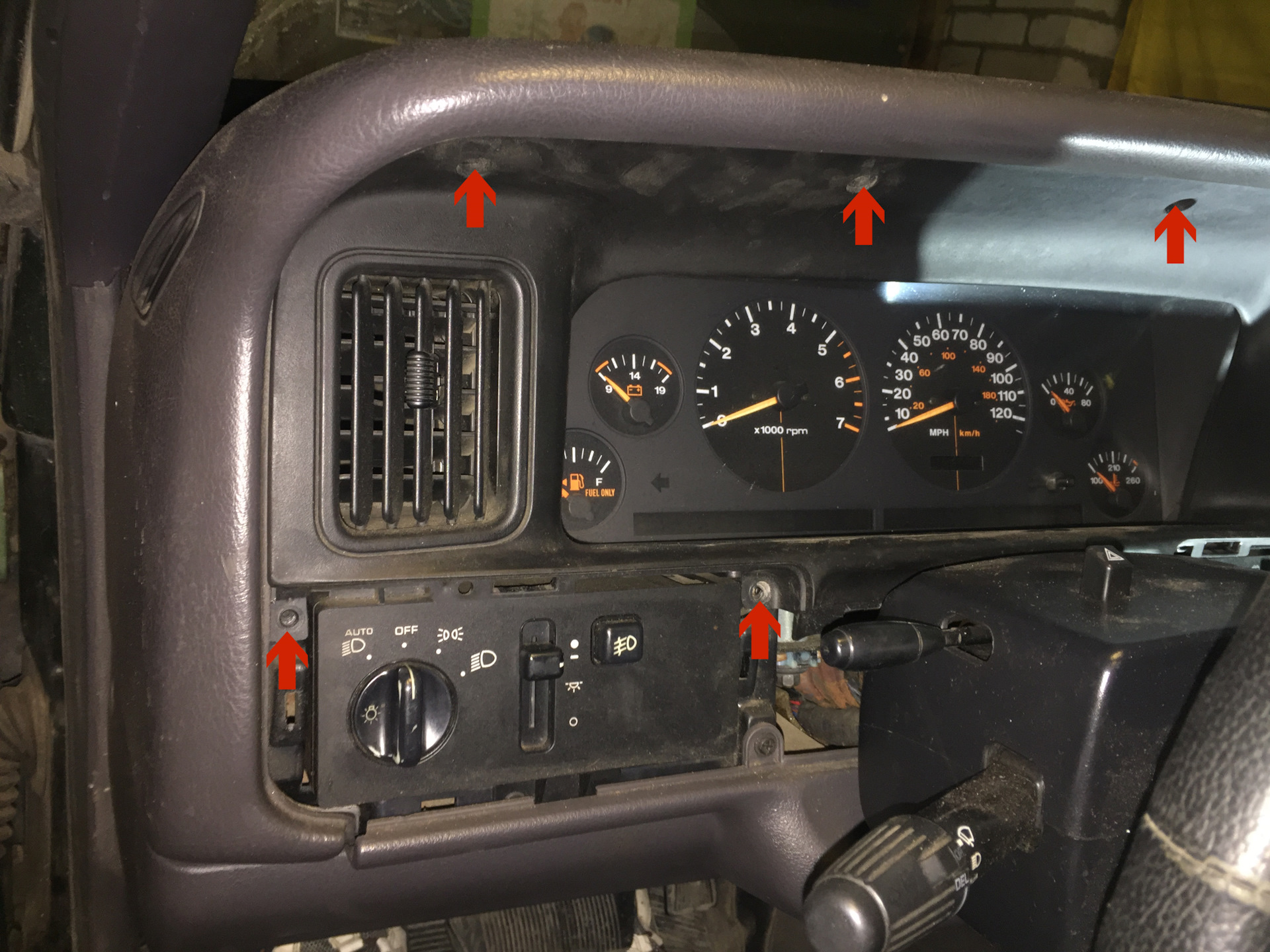 Снятие и установка панели приборов Jeep ZJ рестайлинг (не торпедо целиком) - Jee