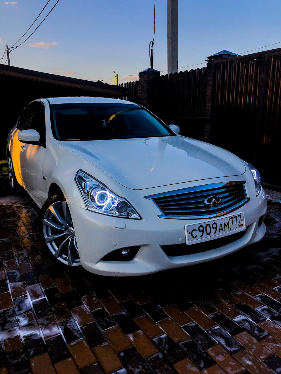 Фары infiniti g25