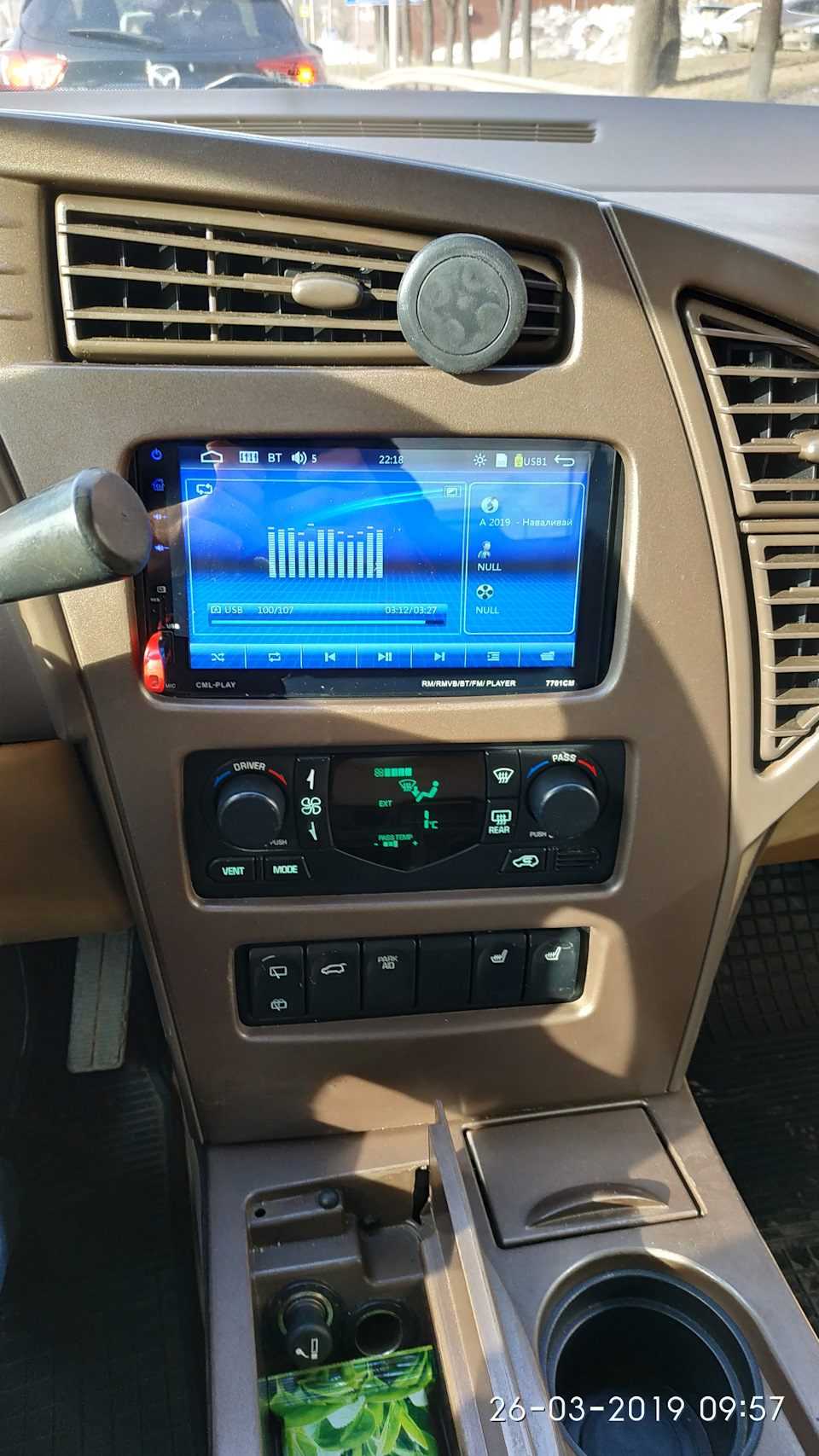 Установка мультимедиа и камеры заднего вида — DRIVE2