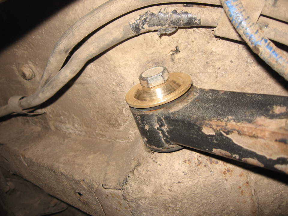 Расскажем о Стучит рулевая рейка приора с эур на кочках что делать