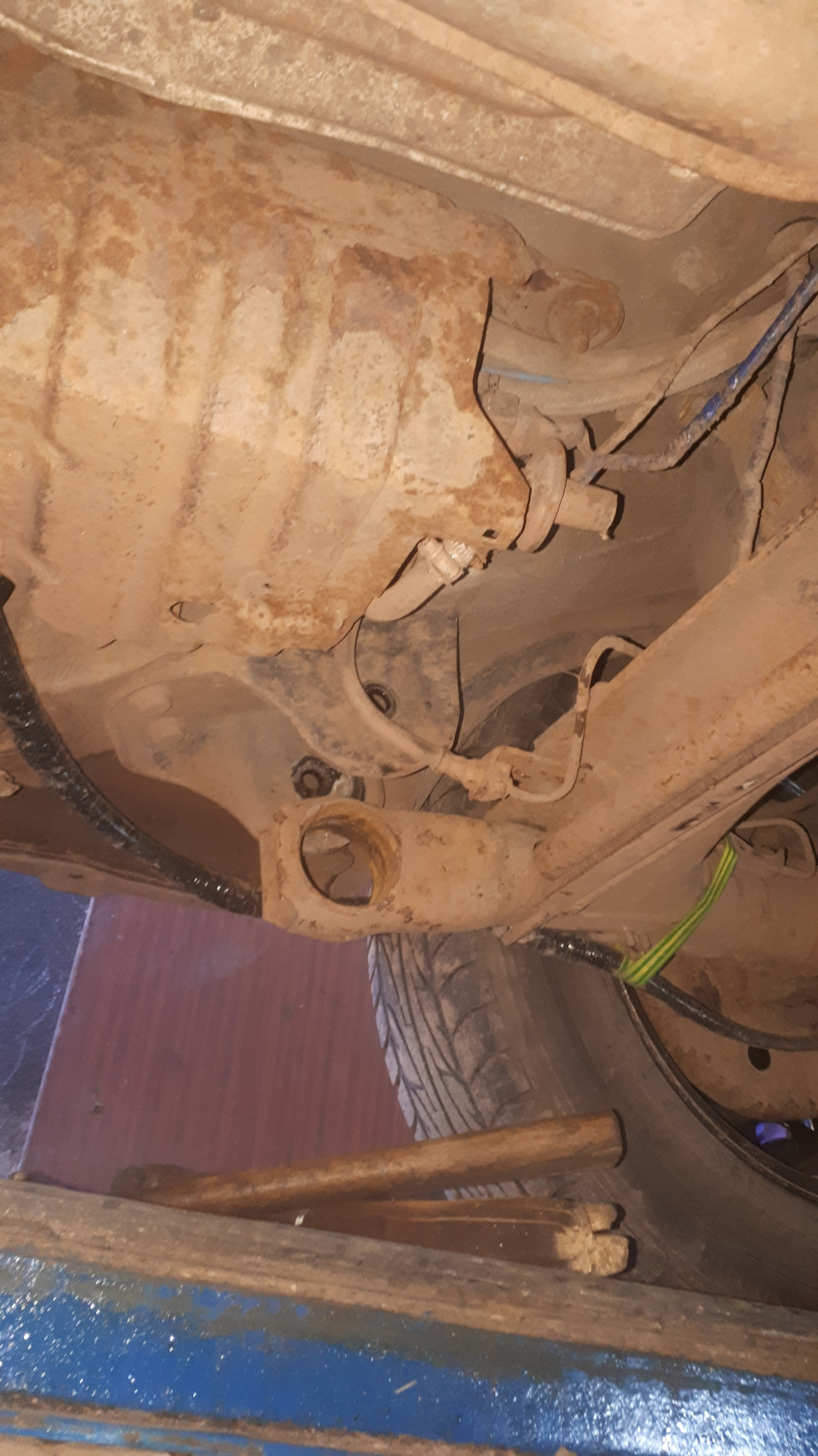 Убираем стуки в задней подвеске — Volkswagen Passat Variant (B3), 2 л ...