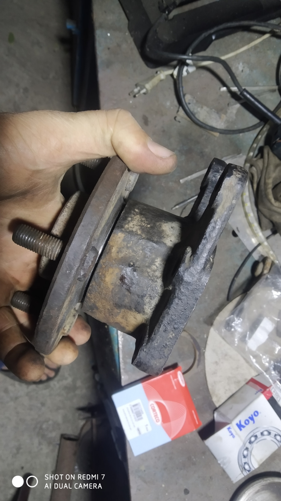 Переделка подшипника задней ступици — Ford Sierra, 1,6 л, 1990 года ...